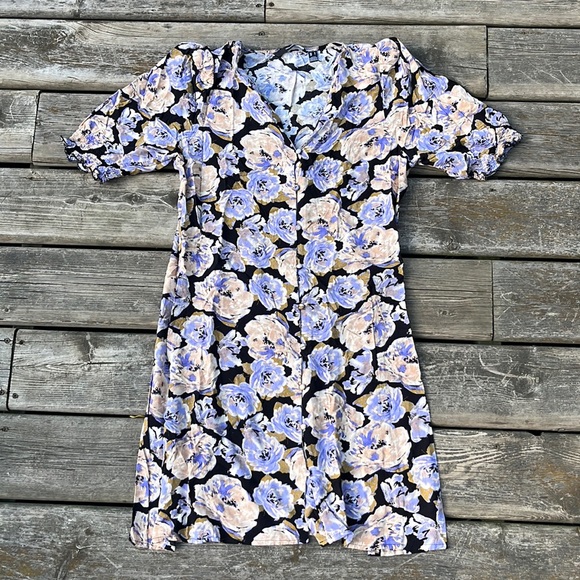 Vero Moda Floral Dress - Picture 1 of 5